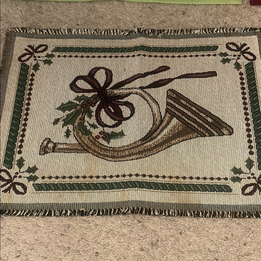 Festive Holiday Placemat assortment of 5- Red, Green, Burgundy, and Cream - Picture 2 of 12